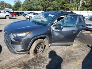 Toyota Rav4 LE 2.5L 4 2021