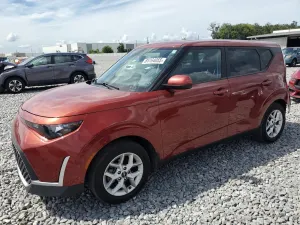 Kia Soul LX 2.0L 4 2023