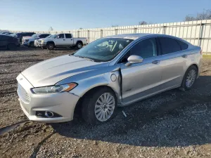 Ford Fusion TITANIUM PHEV 2.0L 4 2013