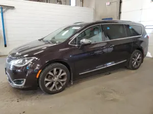 Chrysler Pacifica LIMITED 3.6L 6 2017