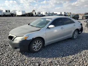 Toyota Camry BASE 2.5L 4 2010