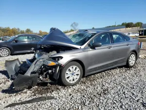 Ford Fusion S 2.5L 4 2013