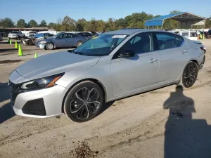 Nissan Altima SR 2.5L 4 2025