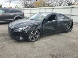 Hyundai Elantra LIMITED 2.0L 4 2023