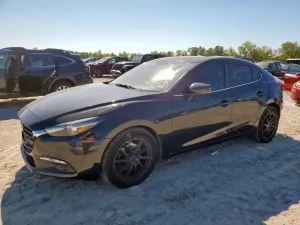 Mazda 3 GRAND TOURING 2.5L 4 2018