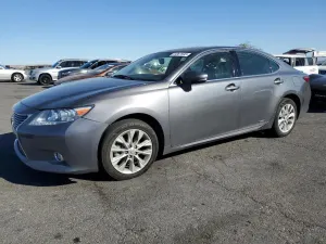 Lexus ES 300H 2.5L 4 2015