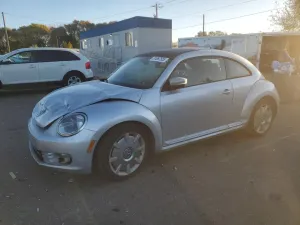 Volkswagen Beetle 2.5L 5 2013