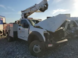 Ford F550 SUPER DUTY 6.7L 8 2020