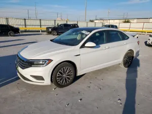 Volkswagen Jetta SEL 1.4L 4 2019