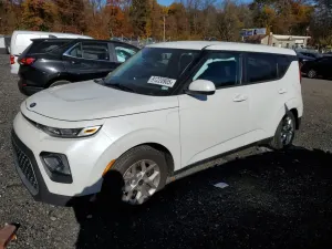 Kia Soul LX 2.0L 4 2021
