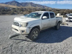 Toyota Tacoma DOUBLE CAB 4.0L 6 2015