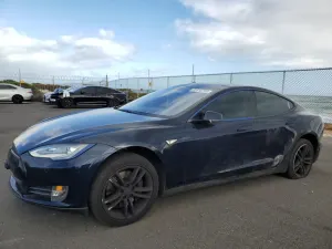 Tesla Model S 2014