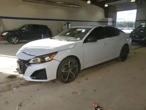 Nissan Altima SR 2.5L 4 2023
