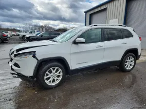 Jeep Cherokee LATITUDE 2.4L 4 2016