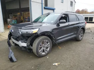 Ford Explorer XLT 2.3L 4 2023