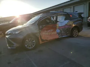Toyota Sienna XLE 2.5L 4 2022