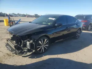 Nissan Altima SR 2.5L 4 2019