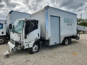 Isuzu NPR 6.6L 8 2024