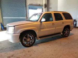 Cadillac Escalade LUXURY 6.0L 8 2003