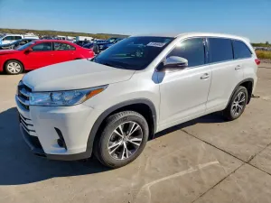 Toyota Highlander LE 3.5L 6 2018