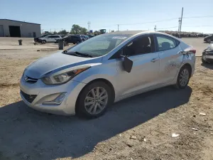 Hyundai Elantra SE 1.8L 4 2016