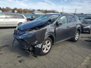 Toyota Rav4 XLE 2.5L 4 2014