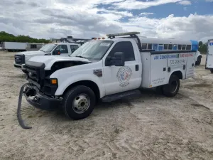 Ford F-350 SUPER DUTY 6.4L 8 2010