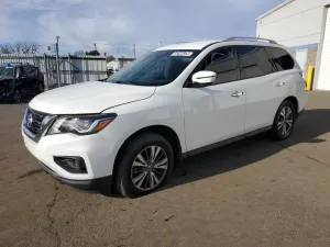 Nissan Pathfinder S 3.5L 6 2018