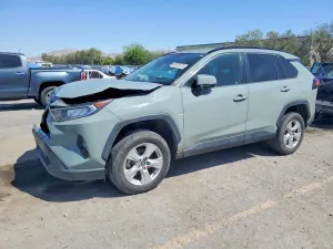 Toyota Rav4 XLE 2.5L 4 2021