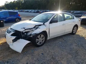 Nissan Altima BASE 2.5L 4 2011