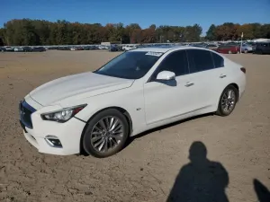 Infiniti Q50 LUXE 3.0L 6 2018