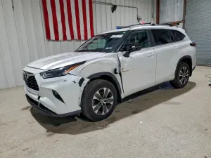 Toyota Highlander 2.4L 4 2024