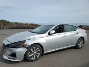 Nissan Altima S 2.5L 4 2023