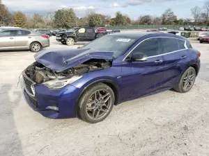 Infiniti QX30 BASE 2.0L 4 2017