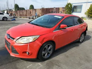 Ford Focus SEL 2.0L 4 2012