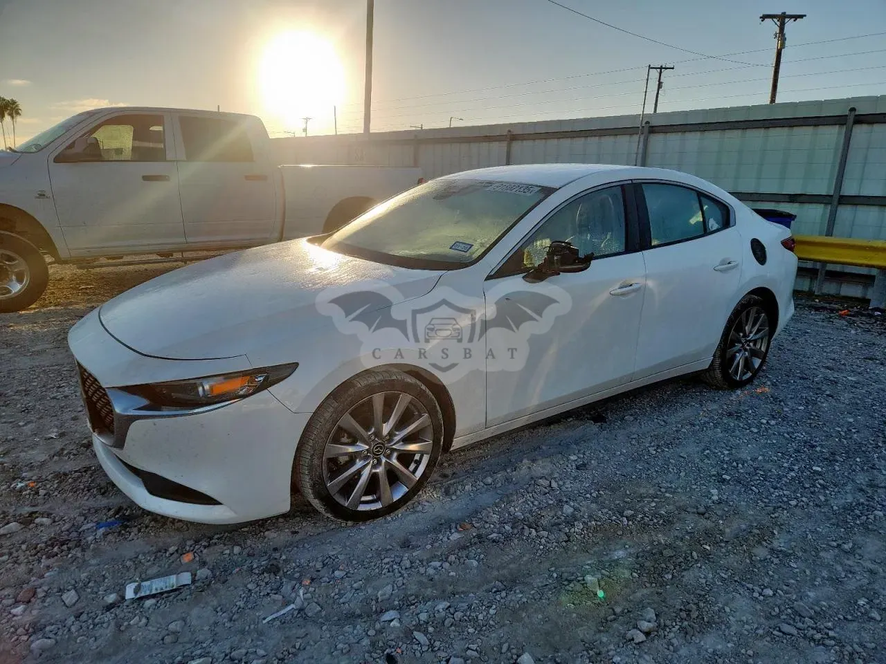 Mazda 3 SELECT 2.5L 4 2021