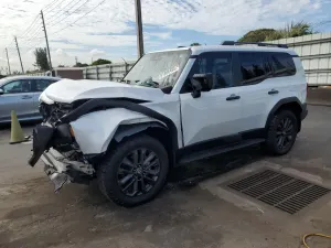 Toyota Land Cruiser BASE 2.4L 4 2024