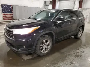 Toyota Highlander XLE 3.5L 6 2015