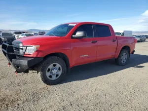 Toyota Tundra CREWMAX SR5 4.6L 8 2013
