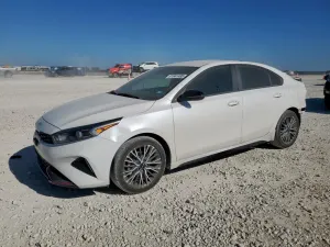 Kia Cerato / Forte / K3 GT LINE 2 L 4 2023