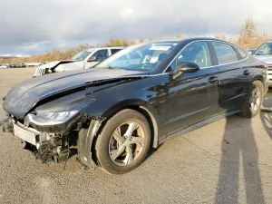 Hyundai Sonata SE 2.5L 4 2021