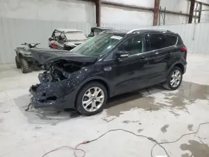 Ford Escape TITANIUM 1.6L 4 2015