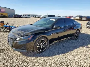 Nissan Altima SR 2.5L 4 2023