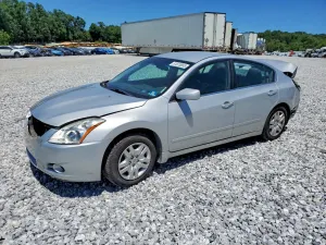 Nissan Altima BASE 2.5L 4 2012