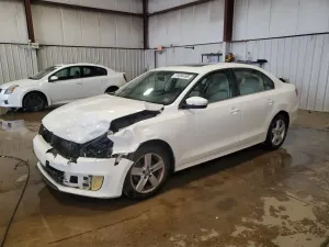 Volkswagen Jetta TDI 2.0L 4 2012