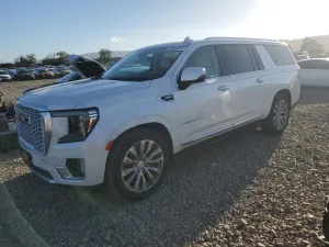 GMC Yukon DENALI 6.2L 8 2021