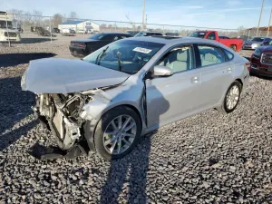 Toyota Avalon BASE 3.5L 6 2013