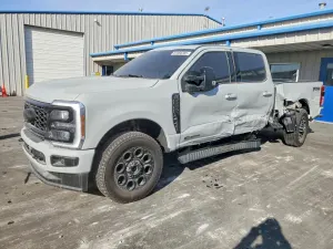 Ford F-250 SUPER DUTY 6.7L 8 2025