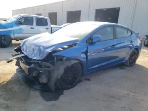 Hyundai Elantra SE 2.0L 4 2017