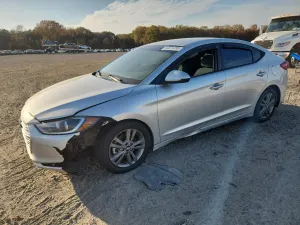 Hyundai Elantra SE 2.0L 4 2017